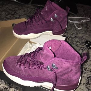 Jordan 12 Bordeaux’s